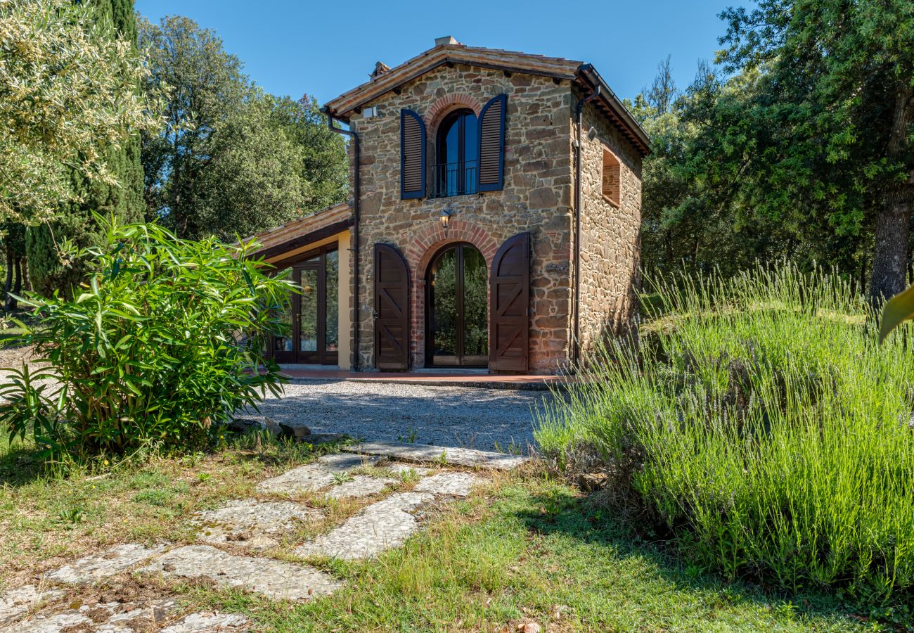 Villa in Civitella in Val di Chiana - Tuscany Villa with Breathtaking View at Dotholiday