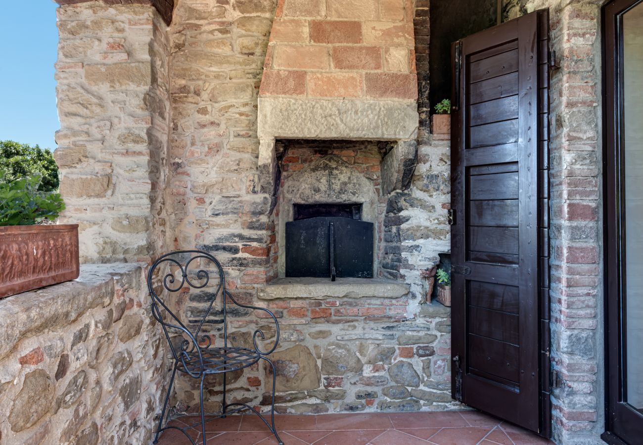 Villa in Civitella in Val di Chiana - Tuscany Villa with Breathtaking View at Dotholiday