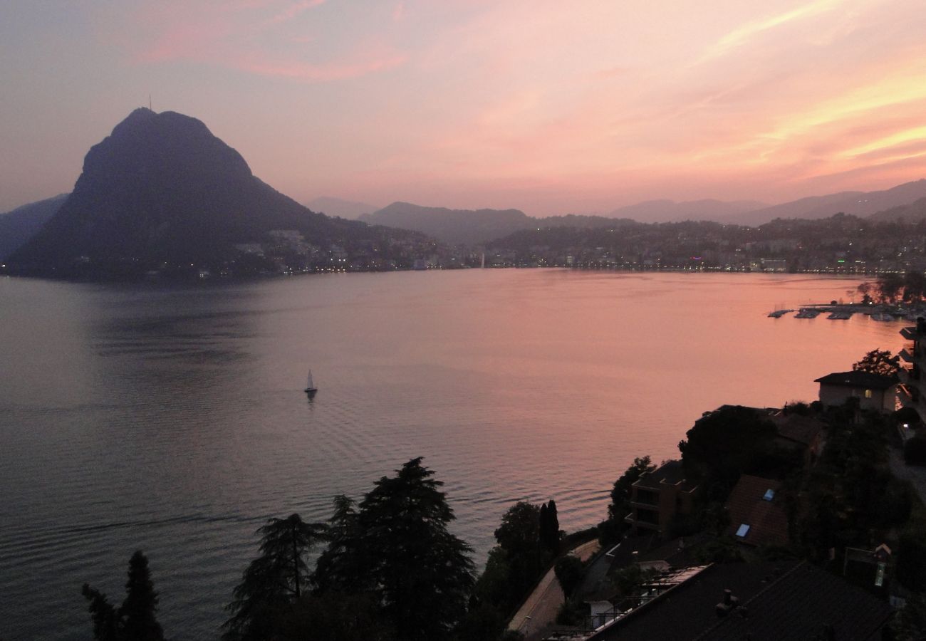 Ferienwohnung in Lugano - Lugano at your feet from Castagnola Condo