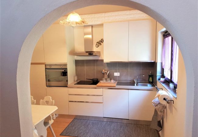 Ferienwohnung in Montagnola - Close to Franklin College and Lugano Center