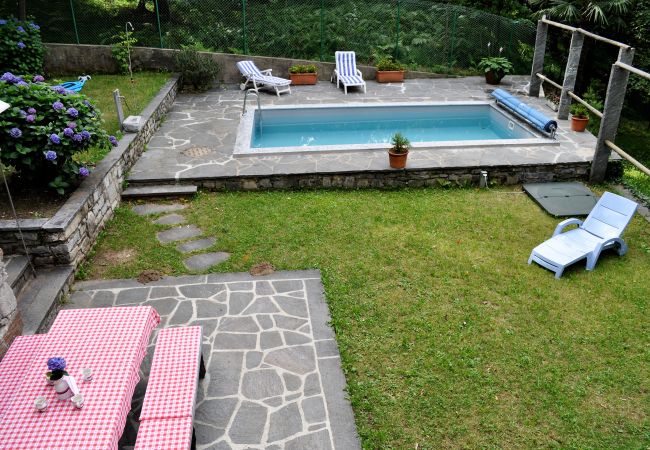 Landhaus in Lelgio - Typical, Romantic Tessiner Cottage Landhaus in Lelgio - Typical, Romantic Tessiner Cottage