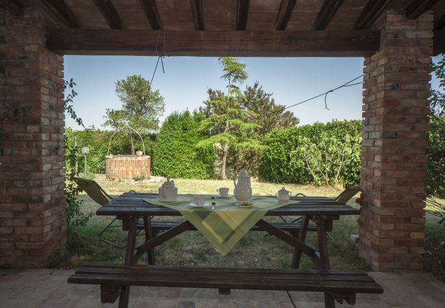 Ferienwohnung in Asciano - Lillarosa is Your Agritourism close to Siena Ferienwohnung in Asciano - Lillarosa is Your Agritourism close to Siena