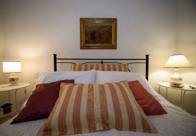 Ferienwohnung in Asciano - Lillarosa is Your Agritourism close to Siena