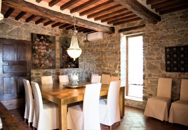 Villa in Civitella in Val di Chiana - Villa Tuscany with Flair, Luxury & Panorama Villa in Civitella in Val di Chiana - Villa Tuscany with Flair, Luxury & Panorama