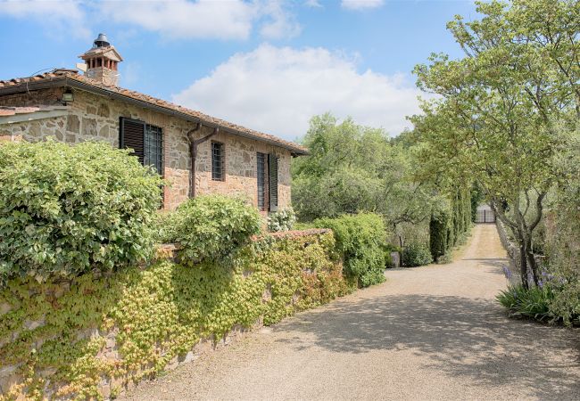 Villa in Castellina in Chianti - Villa in Castellina w. Pool, Garden & Winery Villa in Castellina in Chianti - Villa in Castellina w. Pool, Garden & Winery
