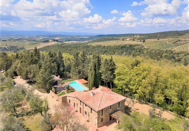 Villa in Castellina in Chianti - Villa in Castellina w. Pool, Garden & Winery Villa in Castellina in Chianti - Villa in Castellina w. Pool, Garden & Winery