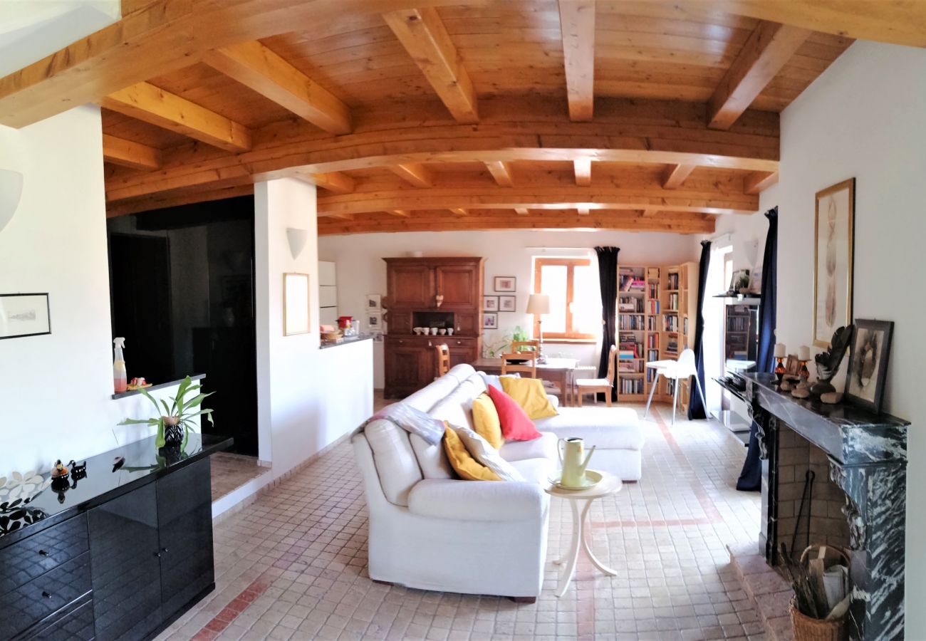 Ferienwohnung in Cadro - Charming Duplex close to Lugano