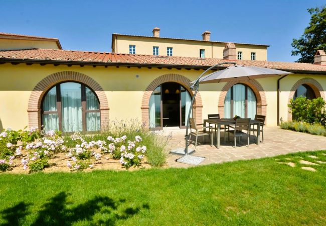 Ferienwohnung in Trequanda - Luxury & Large Apt. in Siena Resort at Eagle Ferienwohnung in Trequanda - Luxury & Large Apt. in Siena Resort at Eagle
