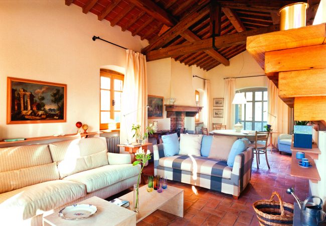 Villa in Pian di Sco - Villa Nocciolo in most Exclusive Borgo in Tuscany Villa in Pian di Sco - Villa Nocciolo in most Exclusive Borgo in Tuscany