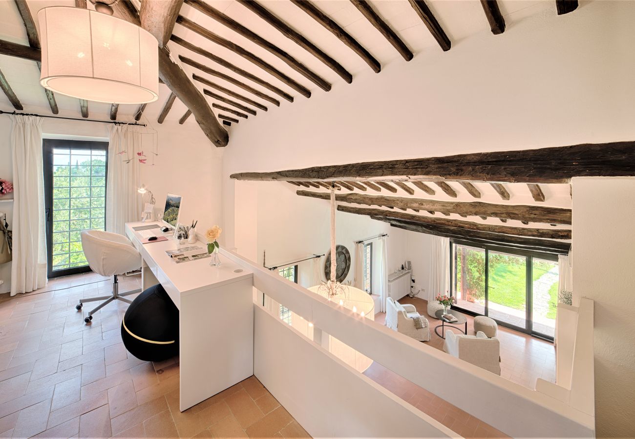 Villa in Castellina in Chianti - Luxury Villa in Chianti with Winery up to 10pax