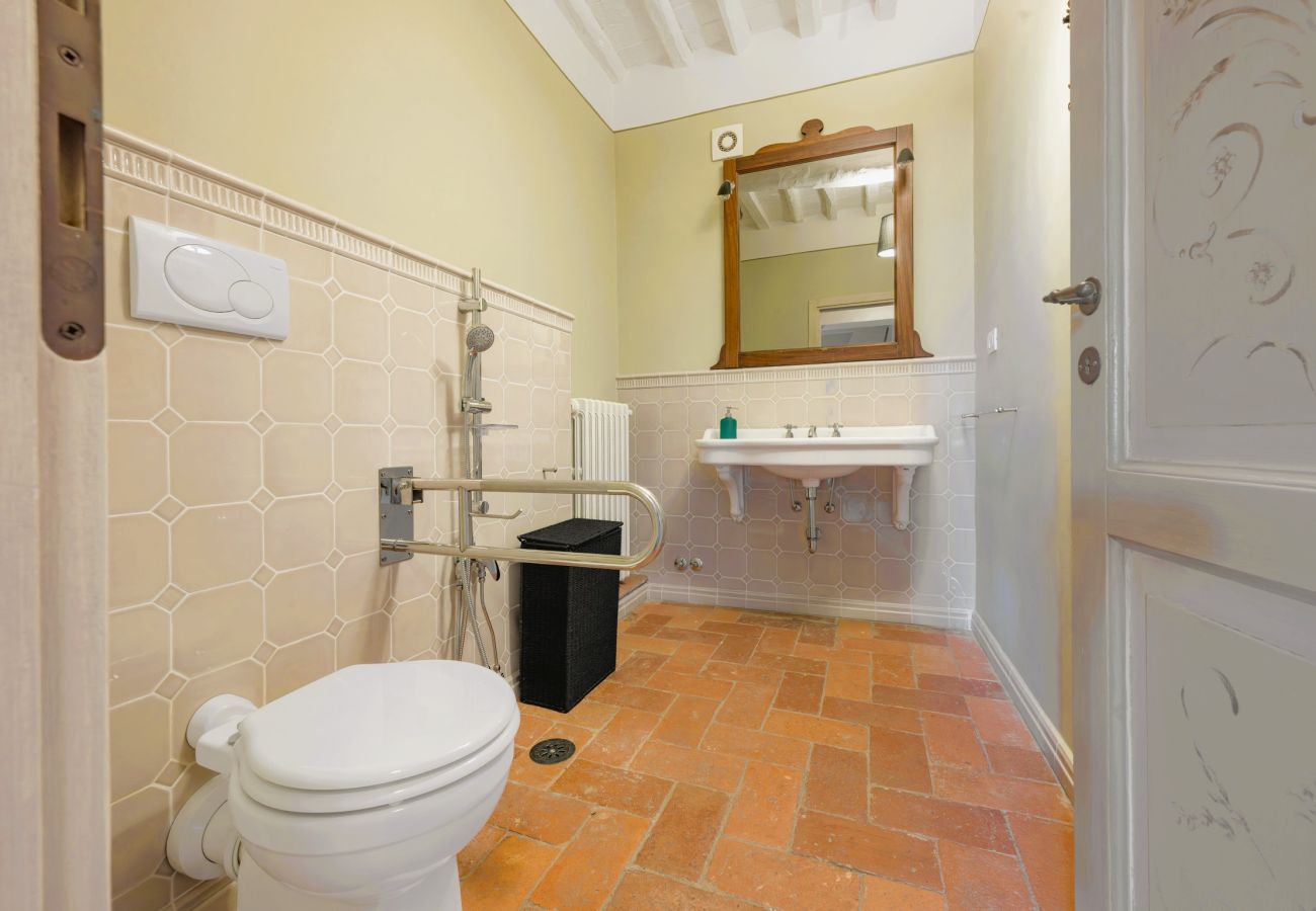 Villa in Larciano - Villa del Borgo, Exclusive Pool & View