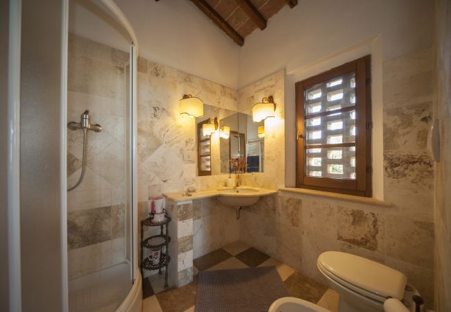 Appartement à Asciano - Your Agritourism with Charme at Mandorlinovo