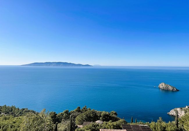 Chalet à Porto Santo Stefano - VIP View & Exclusive Access to the Sea Chalet à Porto Santo Stefano - VIP View & Exclusive Access to the Sea