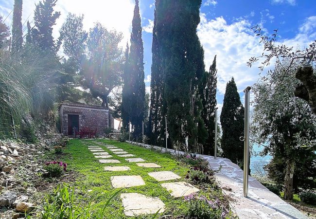 Chalet à Porto Santo Stefano - VIP View & Exclusive Access to the Sea Chalet à Porto Santo Stefano - VIP View & Exclusive Access to the Sea