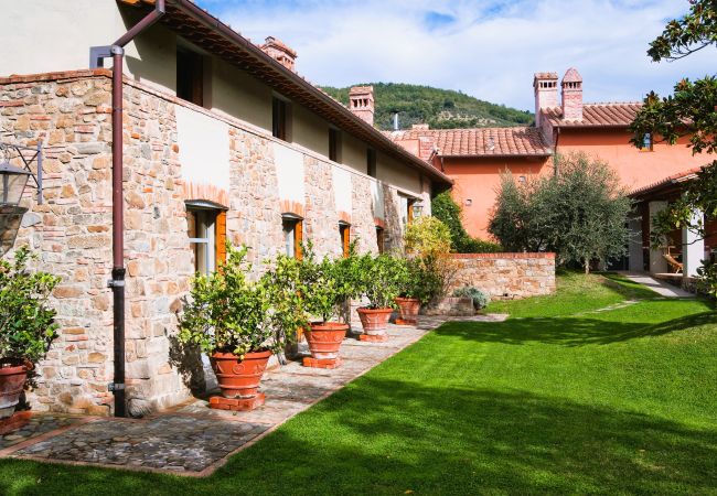 Villa à Pian di Sco - Villa Magnolia in most Exclusive Borgo in Tuscany