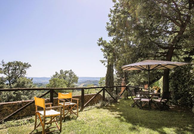 Appartamento a Certaldo - Luxury, Sustainability and Eco Pool in Tower Apt. Appartamento a Certaldo - Luxury, Sustainability and Eco Pool in Tower Apt.