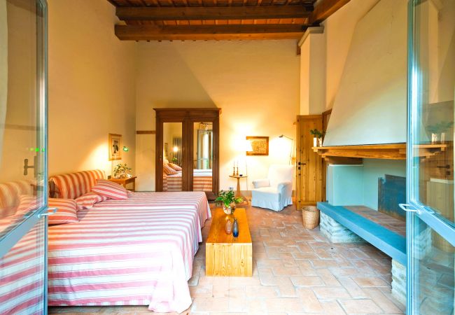 Villa a Pian di Sco - Villa Magnolia in most Exclusive Borgo in Tuscany