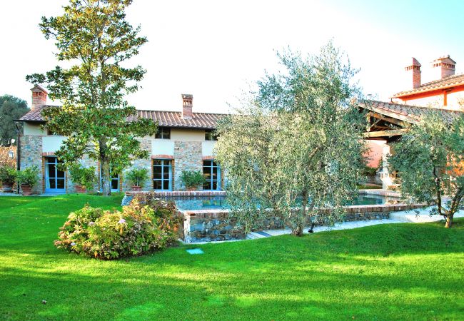 Villa a Pian di Sco - Villa Magnolia in most Exclusive Borgo in Tuscany