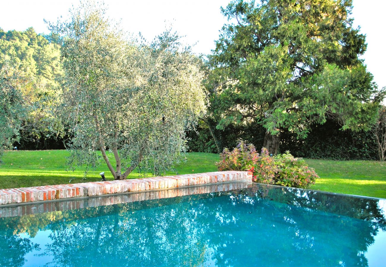 Villa a Pian di Sco - Villa Magnolia in most Exclusive Borgo in Tuscany