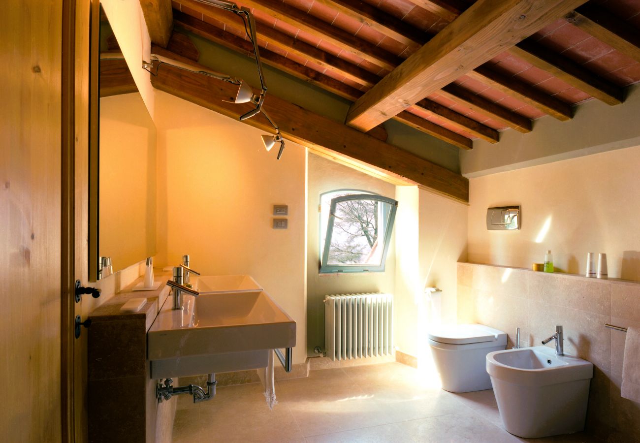 Villa a Pian di Sco - Villa Magnolia in most Exclusive Borgo in Tuscany