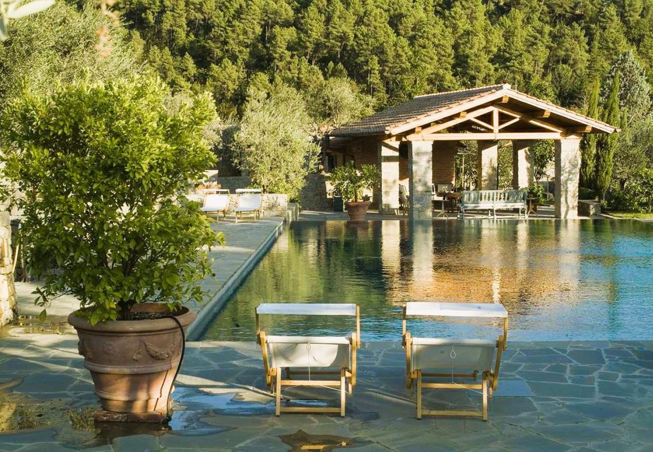 Villa a Pian di Sco - Villa Magnolia in most Exclusive Borgo in Tuscany