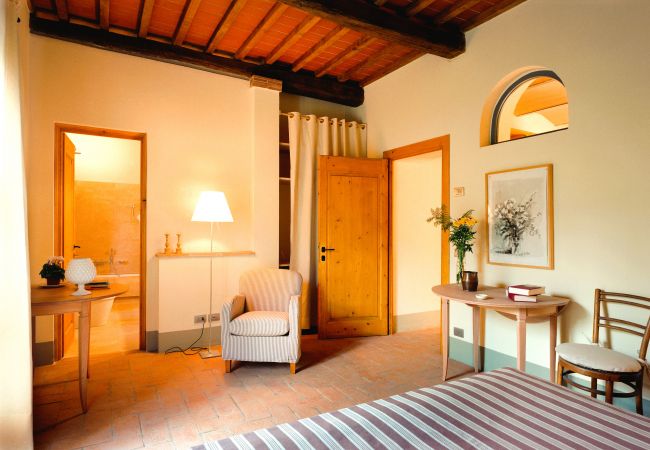 Villa a Pian di Sco - Villa Noce in most Exclusive Borgo in Tuscany