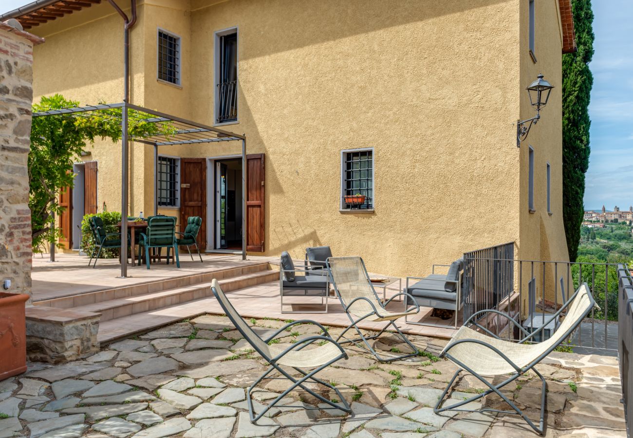 Appartamento a Monte San Savino - Villa Ceppeto's Brand New Arches w/ Tesla Charger