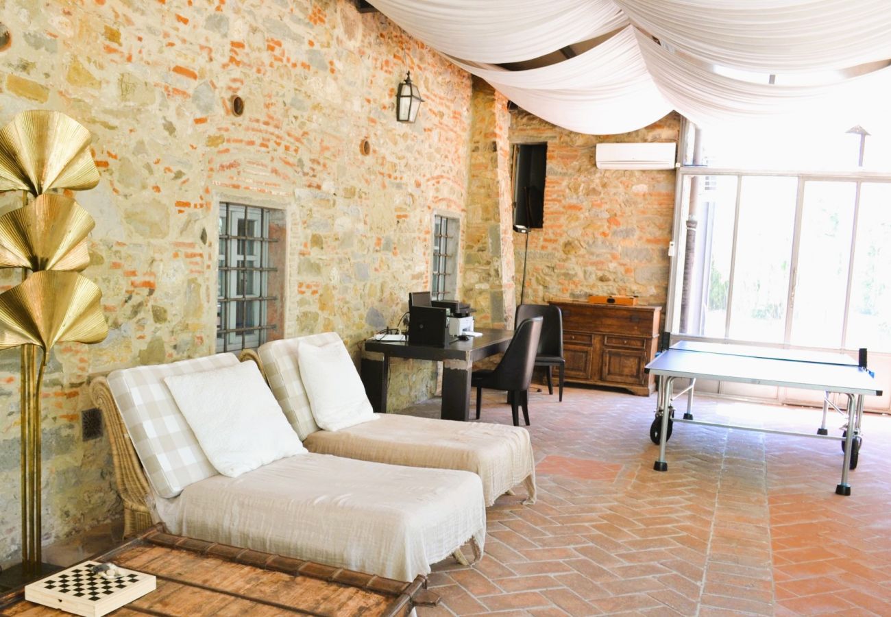 Villa a Carmignano - BestOfTuscany Historic Villa Fattoria La Serra