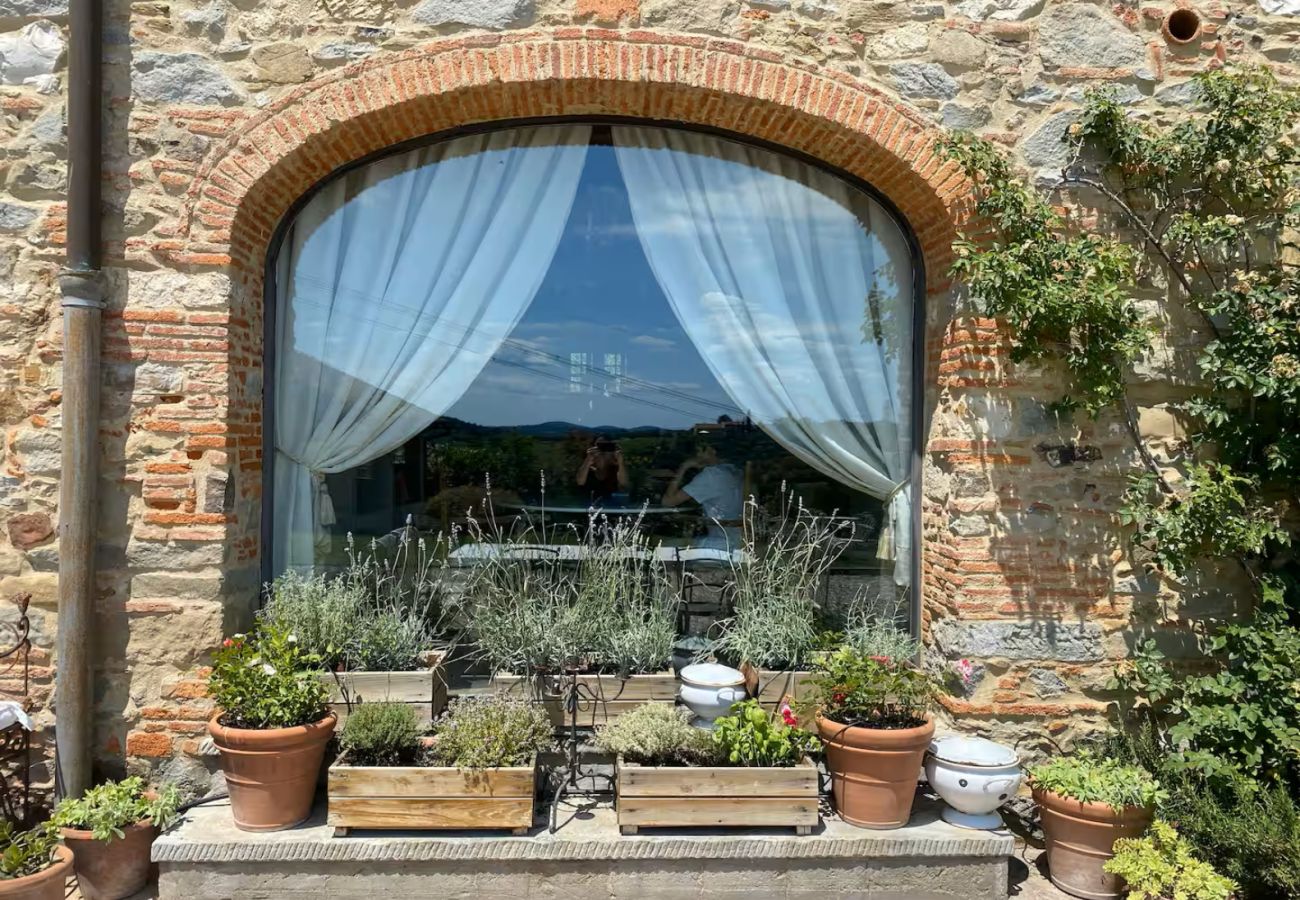 Villa a Carmignano - BestOfTuscany Historic Villa Fattoria La Serra