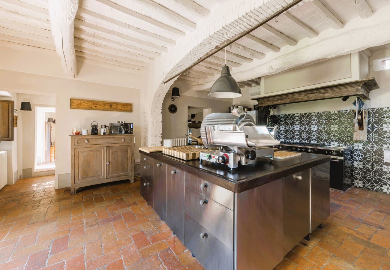 Villa a Larciano - Villa del Borgo, Exclusive Pool & View