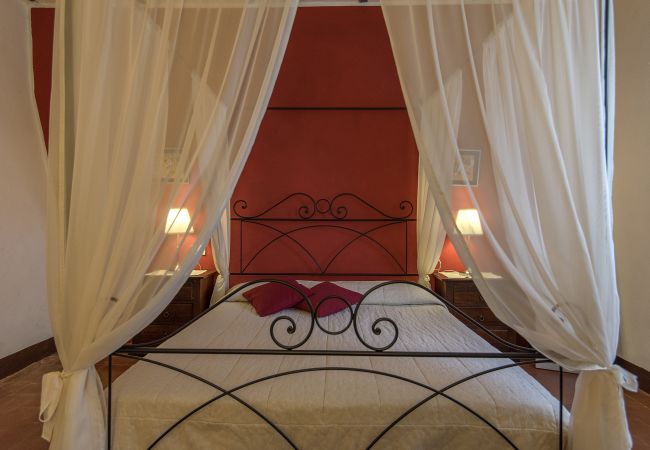 Appartement in Castellina in Chianti - La Grotta della Rocca in Chianti Appartement in Castellina in Chianti - La Grotta della Rocca in Chianti