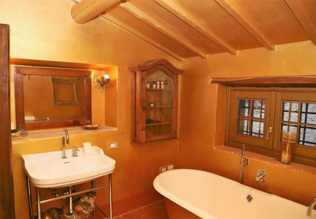 Villa in Civitella in Val di Chiana - Villa Tuscany with Flair, Luxury & Panorama Villa in Civitella in Val di Chiana - Villa Tuscany with Flair, Luxury & Panorama