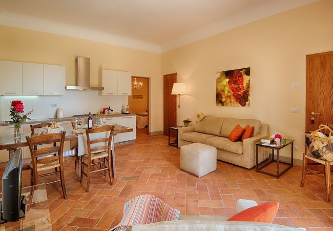 Appartement in Panzano - Luxury Chianti with 2 Bedrooms in Panzano Chianti