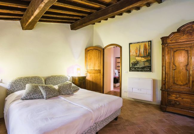 Appartement in Certaldo - Luxury, Sustainability and Eco Pool in Frangi Apt. Appartement in Certaldo - Luxury, Sustainability and Eco Pool in Frangi Apt.