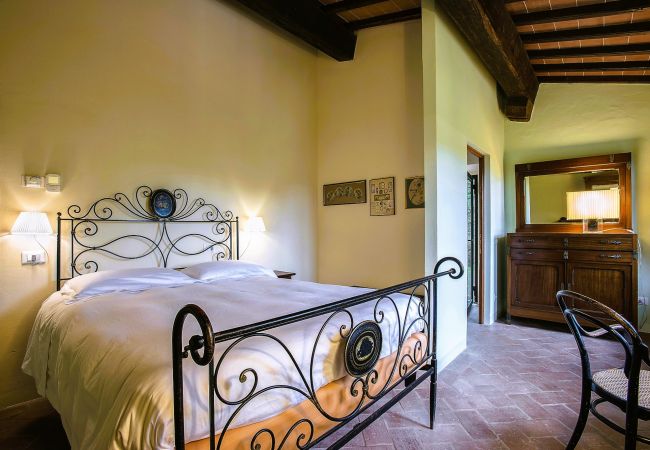 Appartement in Certaldo - Luxury, Sustainability and Eco Pool in Frangi Apt. Appartement in Certaldo - Luxury, Sustainability and Eco Pool in Frangi Apt.