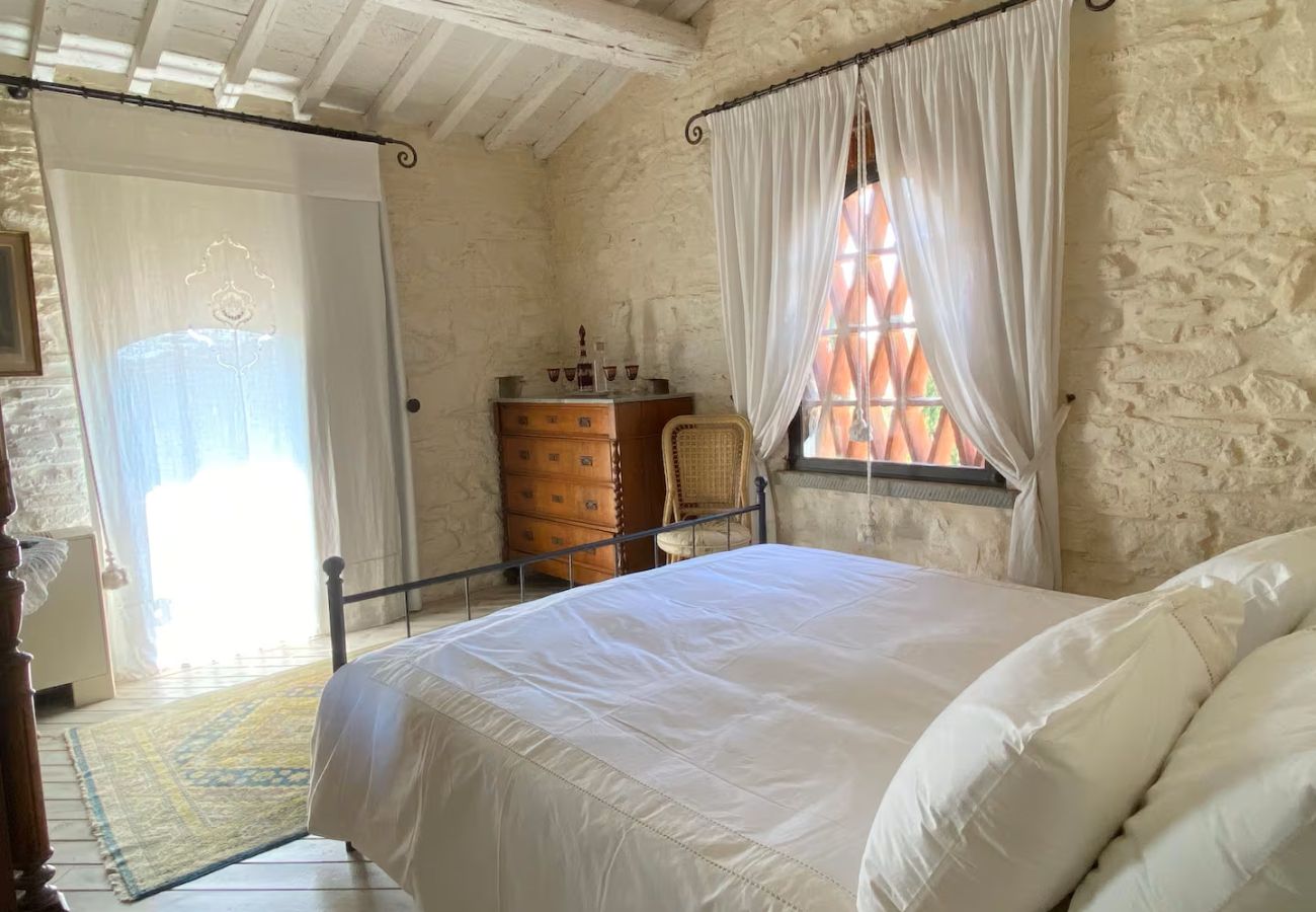 Villa in Carmignano - BestOfTuscany Historic Villa Fattoria La Serra