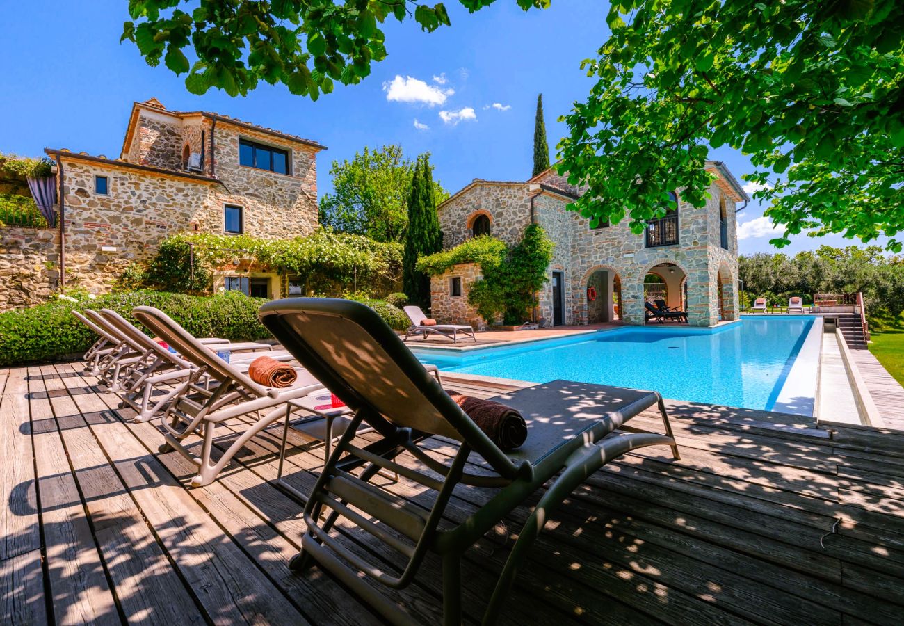 Villa in Larciano - Villa del Borgo, Exclusive Pool & View