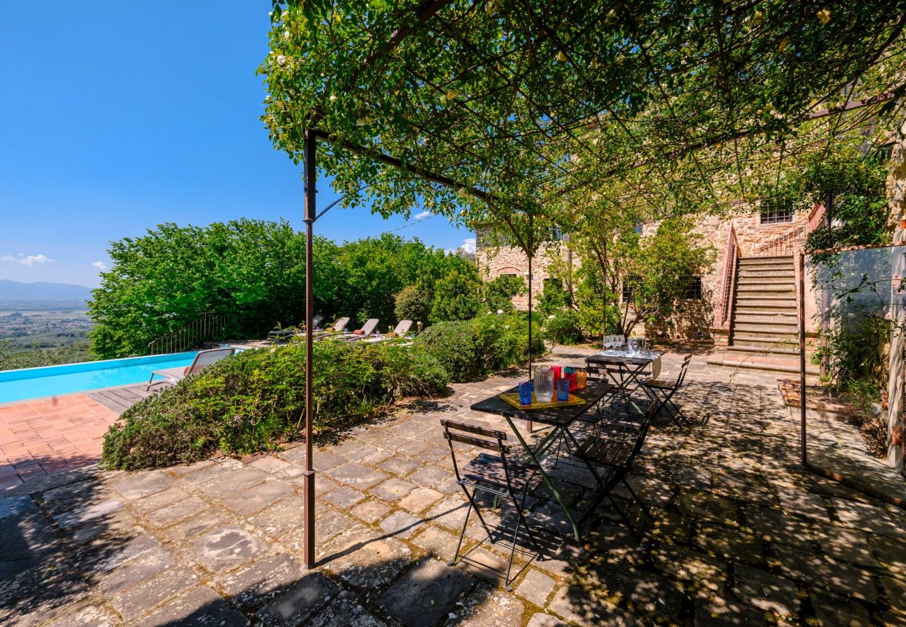 Villa in Larciano - Villa del Borgo, Exclusive Pool & View