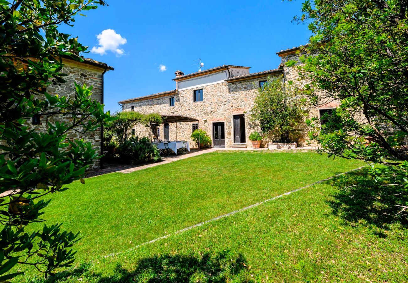 Villa in Larciano - Villa del Borgo, Exclusive Pool & View