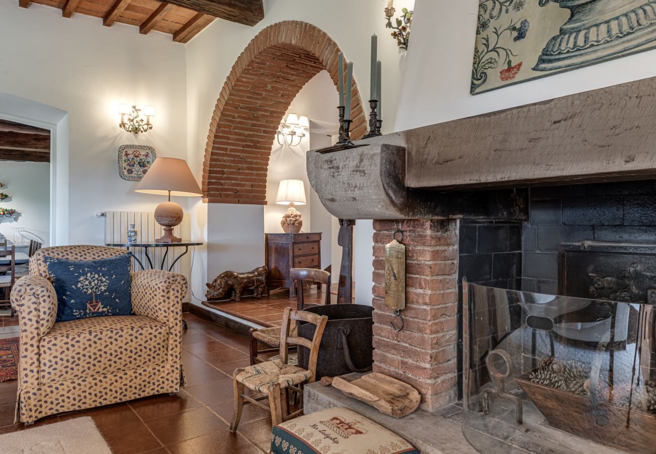 Villa in Civitella in Val di Chiana - Tuscany Villa with Breathtaking View at Dotholiday