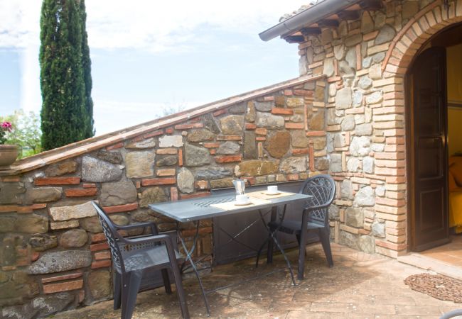 Apartment in Cinigiano - Romantic Stone Apartment Antico