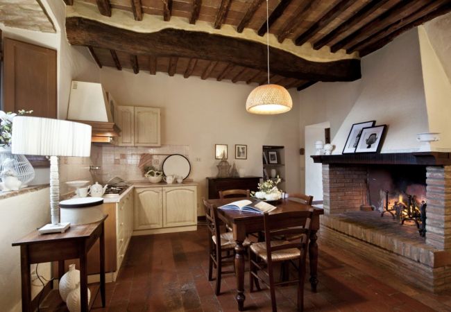 Apartment in Castellina in Chianti - La Grotta della Rocca in Chianti