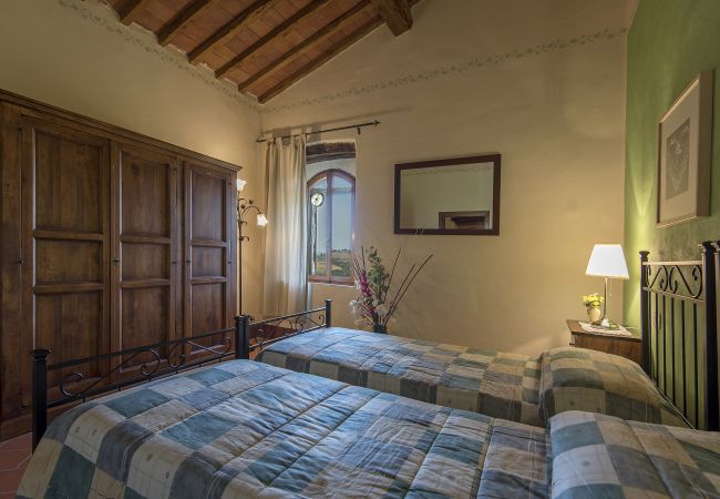 Apartment in Castellina in Chianti - La Scaletta della Rocca in Chianti