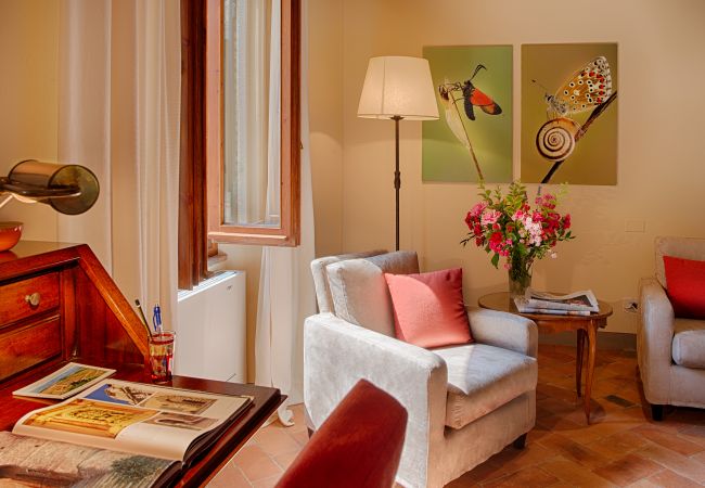 Apartment in Panzano - Luxury Chianti in La Farfalla in Panzano Chianti