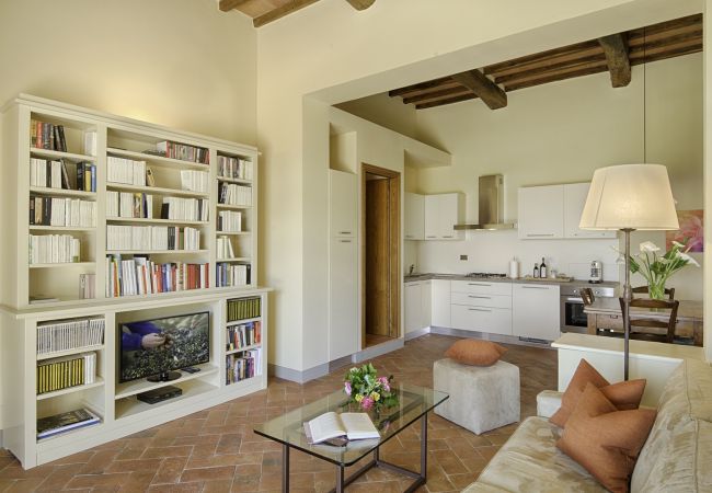 Apartment in Panzano - Luxury Chianti For Four in Panzano Chianti
