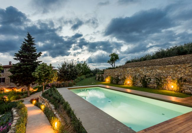 Apartment in Panzano - Luxury Chianti For Four in Panzano Chianti