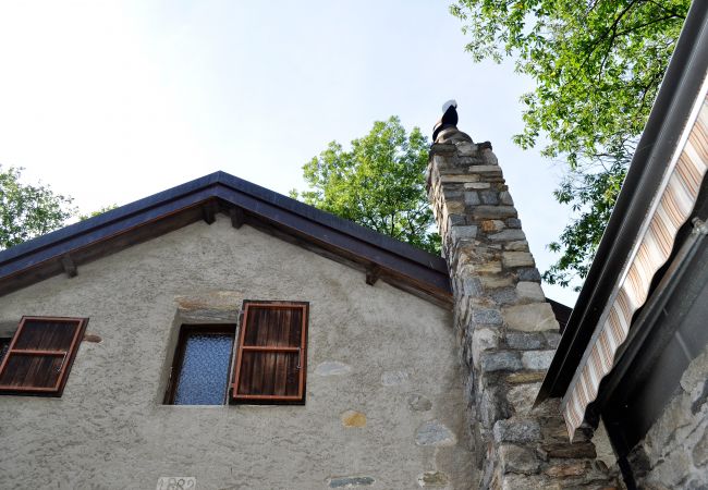 Cottage in Lelgio - Typical, Romantic Tessiner Cottage