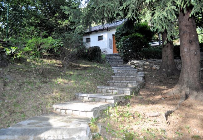 Cottage in Lelgio - Typical, Romantic Tessiner Cottage