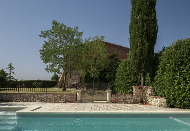 Apartment in Asciano - Ficonovo is Your Agritourism with Pool