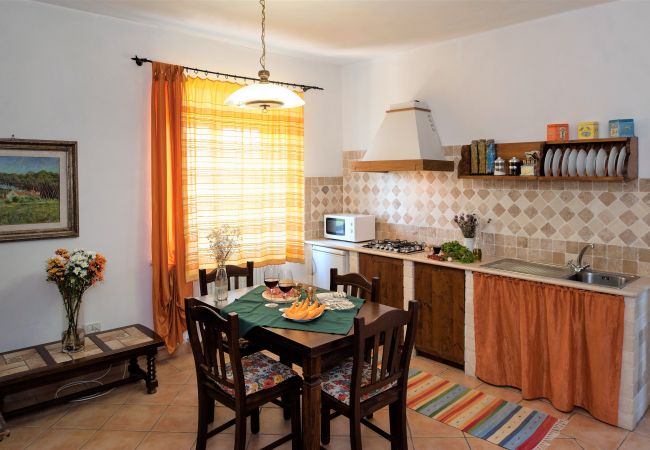 Apartment in Asciano - Your Agritourism with Pool at Lillanovo
